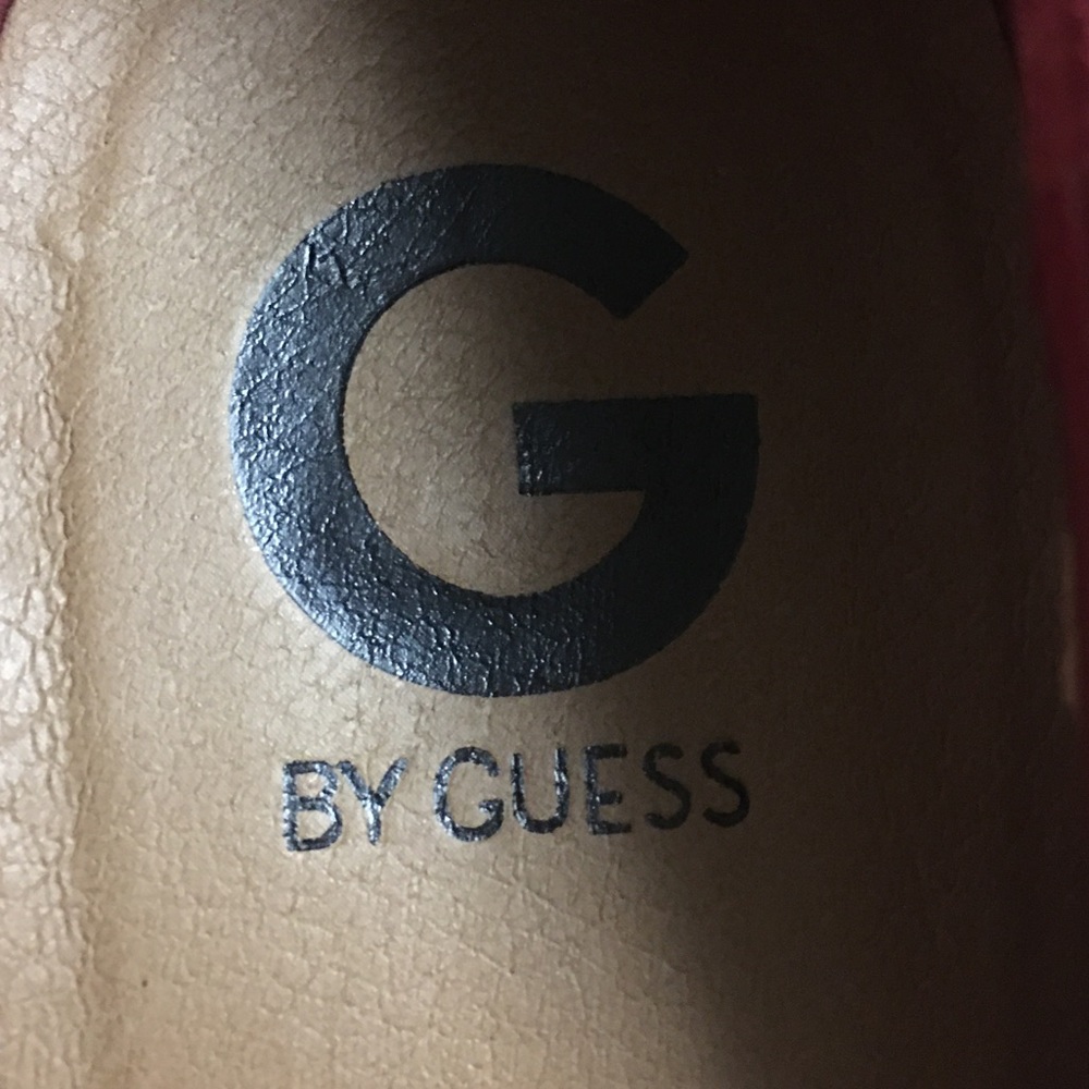 Red Suede Guess Pumps